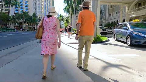 (4K) WAIKIKI HAWAII - Honolulu Oahu - Walking Tour on Kalakaua Ave (2022)