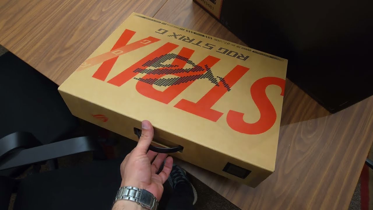Is This the Coolest Laptop Unboxing Ever? unboxing - Asus Rog Strix G16 RTX 5070ti