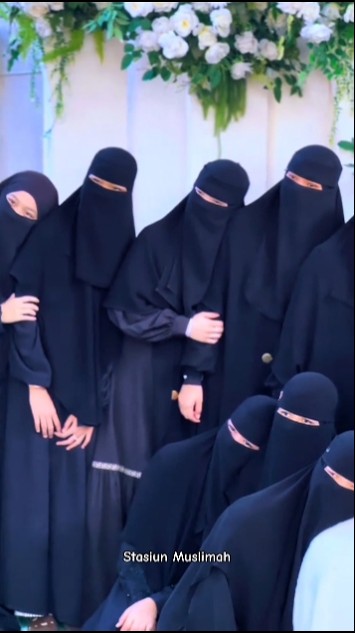 Bidadari bercadar cantik #muslimah #hijrah #shortsvideo #sholeh #cadarcantik #akhwat #hijab