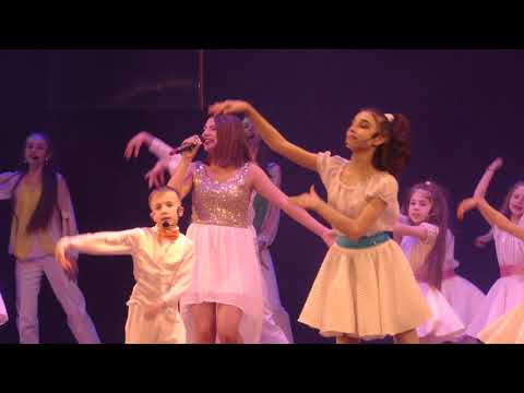 Задзеркалля Діти за мир у всьому світі