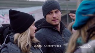 Jay confides to Hailey about his thoughts on the flag I Chicago P.D 5.14