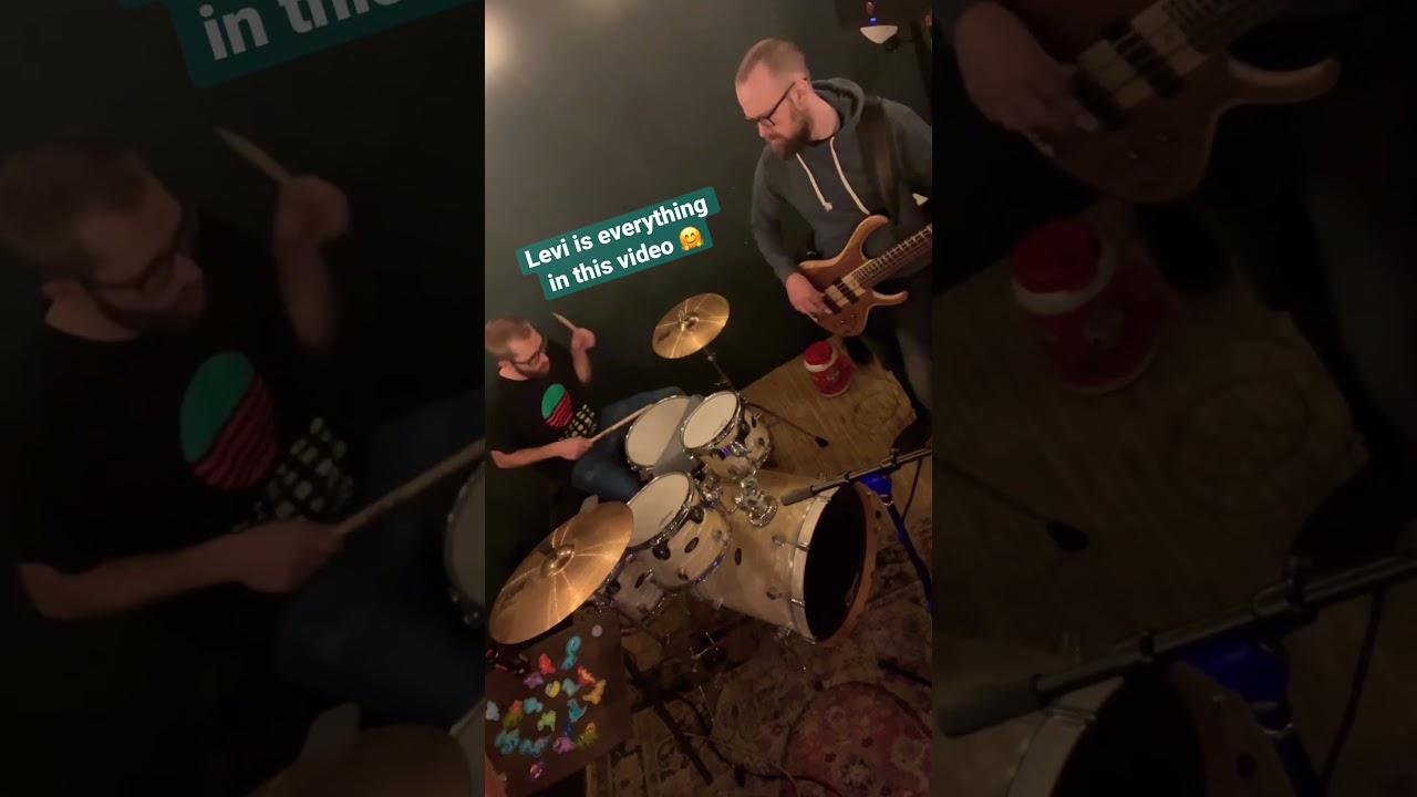 Levi getting those harmonies 😂 