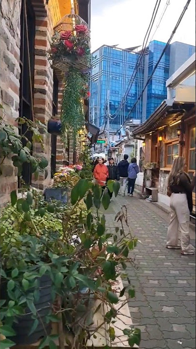 Ikseon-dong - Seoul #seoultravel #korea #ikseondong #seoulite