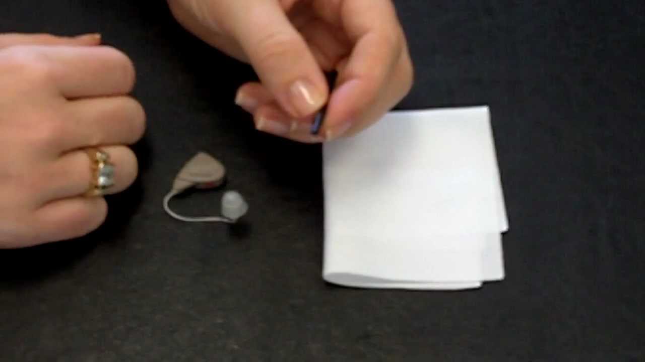 Harmony Hearing Shows How to Clean a GN ReSound Alera Hearing Aid YouTube