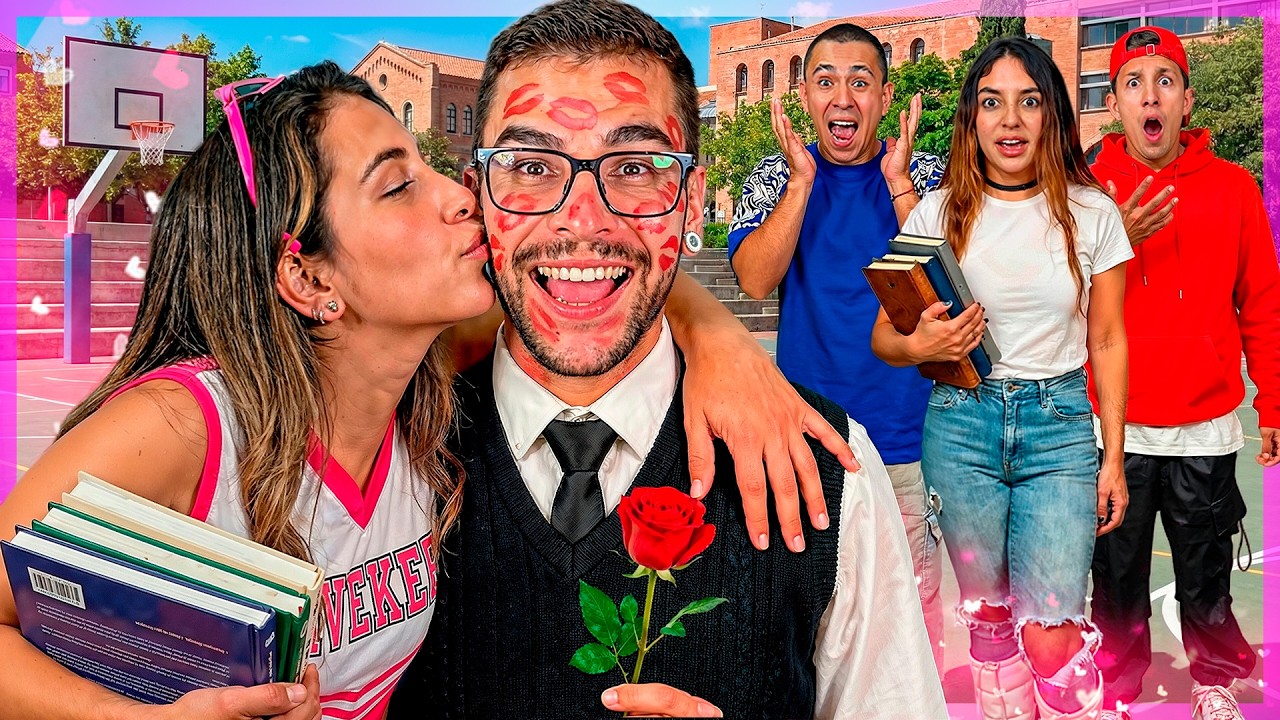 ¡LA CHICA POPULAR le ROBA un BESO al NERD FRENTE a TODOS!
