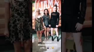 Dove Cameron Y Karol Sevilla Y Sofia Carson