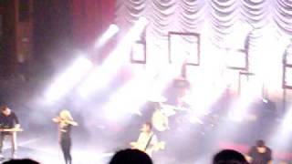 Paramore live Careful - The Tabernacle Atlanta GA October 27, 2009 - lyrics