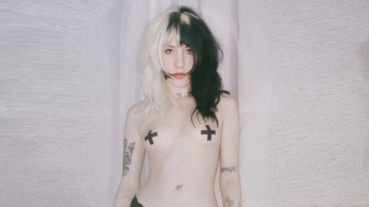 FLØRE - SKELETON (Official Audio) bekijken op YouTube FLØRE - SKELETON (Official Audio) bekijken op YouTube