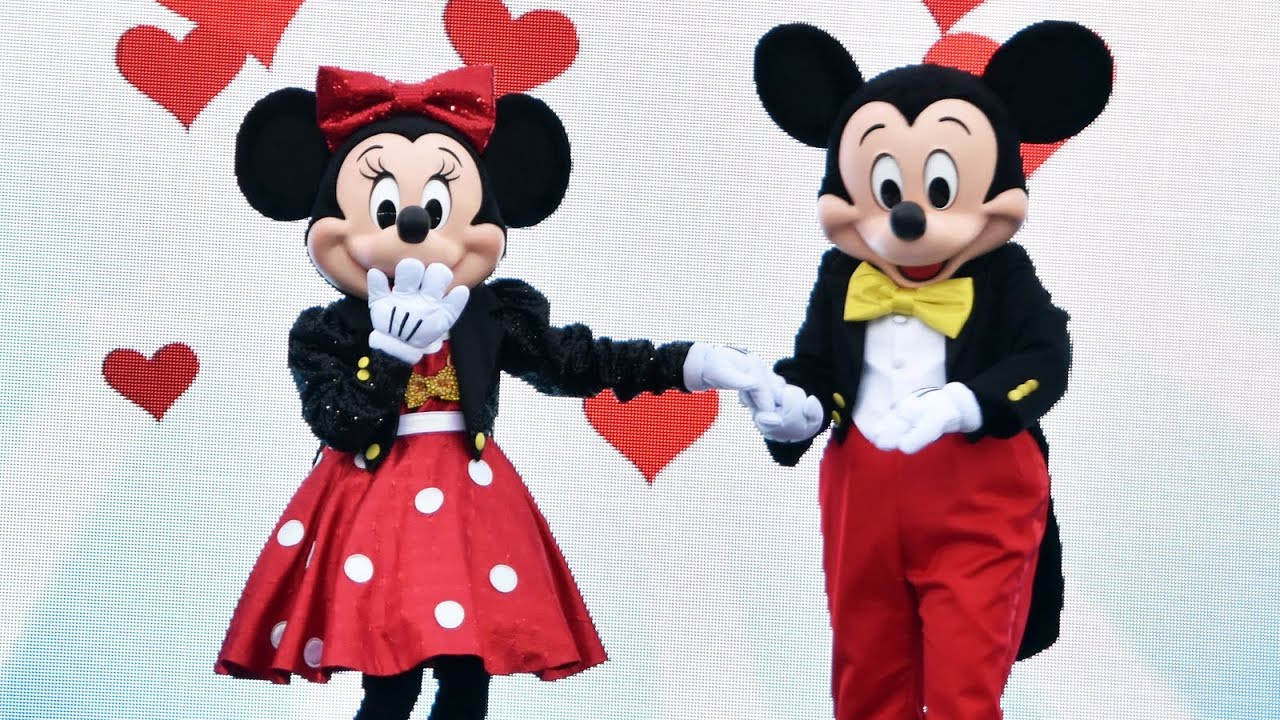 walt disney world vacation Surprise Mickey Show at Disneyland Paris Disney Studios with Minnie, Donald, Daisy, Goofy +