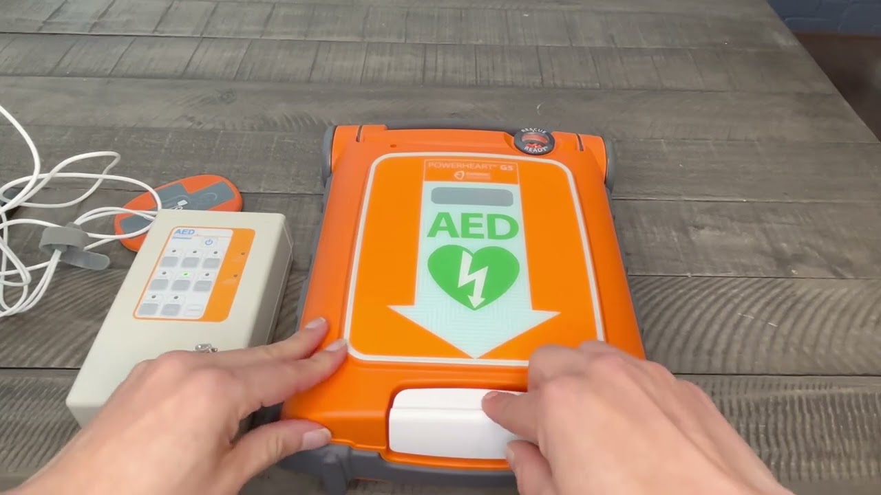 How to Perform a SIM Test on the Powerheart G5 AED - YouTube