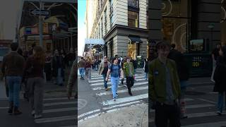 👭🇺🇸🗽Walking at Broadway SoHO NYC #nyc #SoHo #jalanjalan #travel #manhattan #newyorkcity #viral