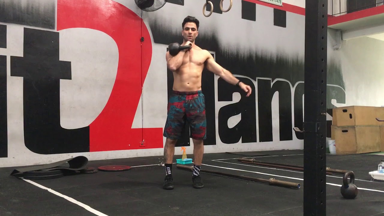 One Kb front Rack Contralateral Reverse Lunge (1 Kb frontal ...