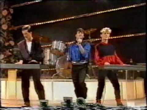 Canton - Sonnambulismo (live a Sanremo 1984).mpg