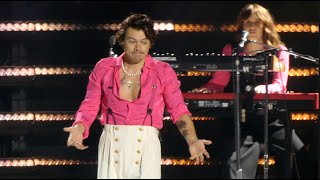 Harry Styles - Band Intros &amp; What Makes You Beautiful (One Night Only at The Forum) 12/13/19