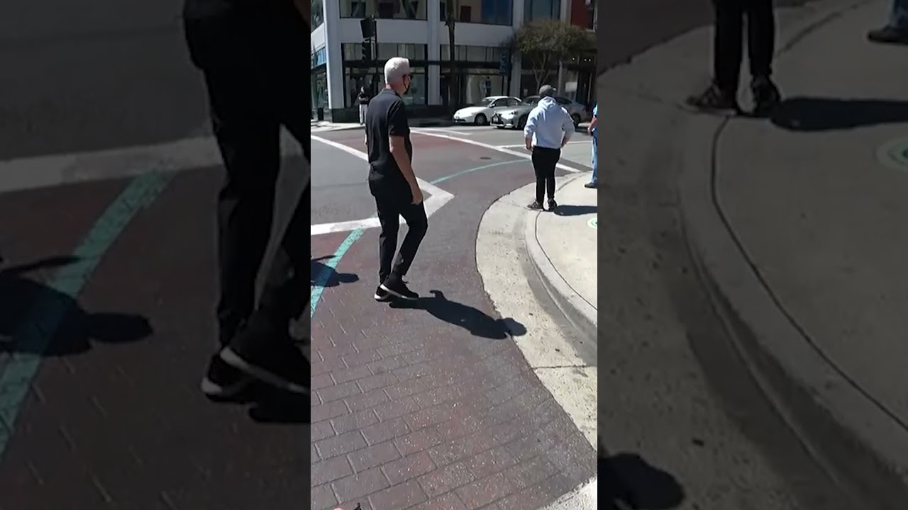 JAKENBAKE HAS FUNNY SONG MOMENT LOL!!! | TWITCH JUST CHATTING 