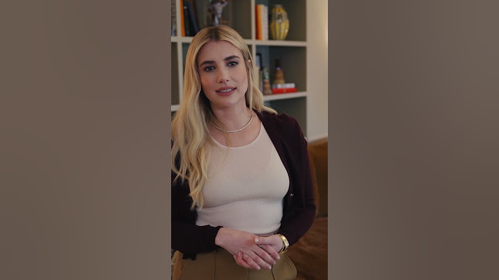 Emma Roberts's Living Room Has Never Been This Clean