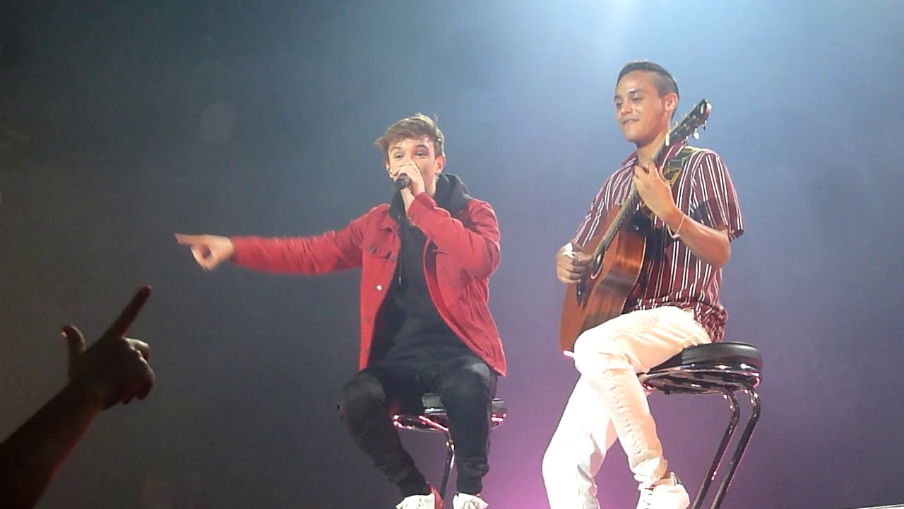 Lenni-Kim - Maman J'ai Mal (MHD cover) - Casino de Paris - 17.06.2018