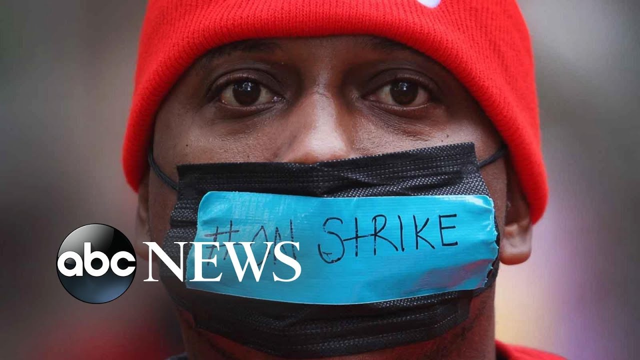 McDonald’s workers strike, Sudan coup and Zuma in court: World in Photos, Oct. 29