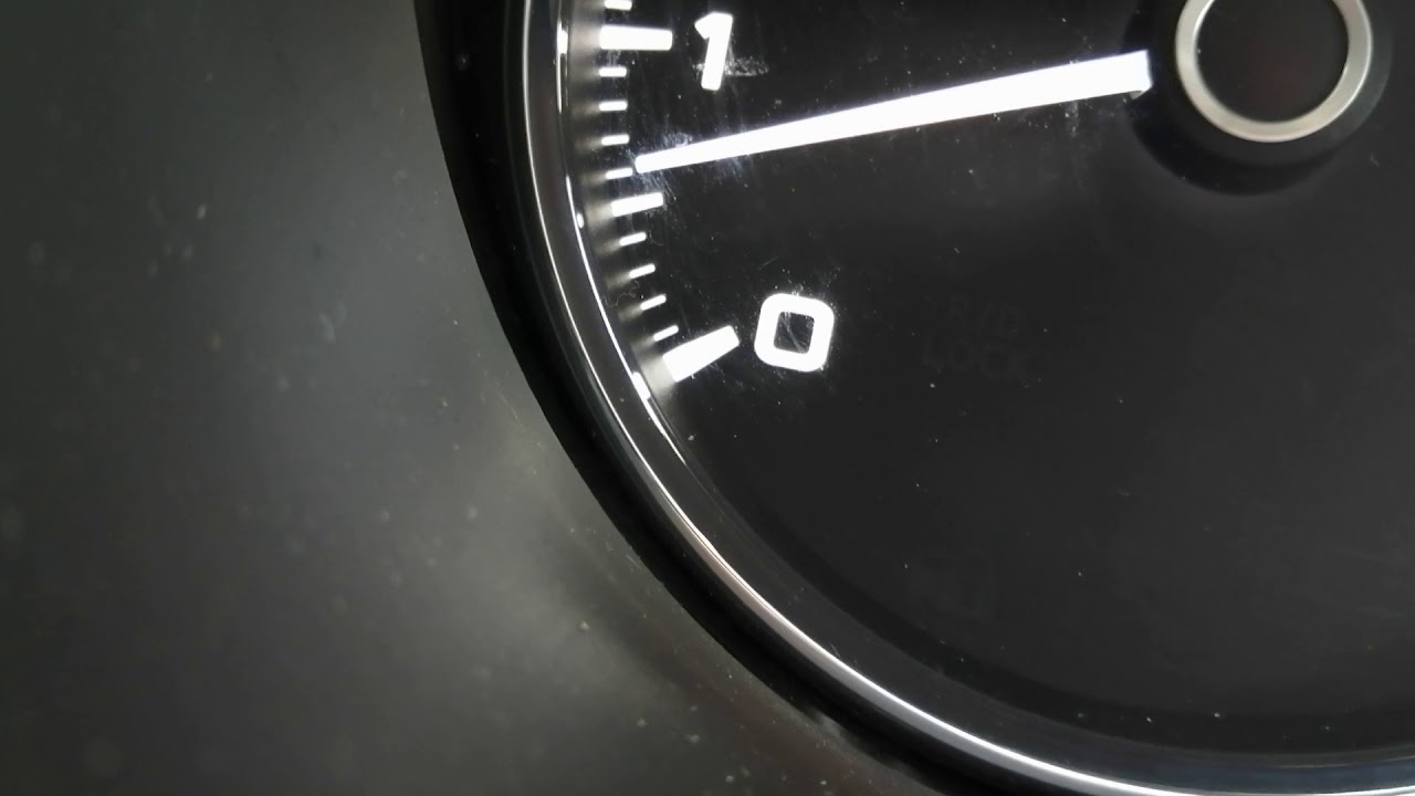 Обороты паджеро спорт. Мицубиси Паджеро 3 плавают обороты.