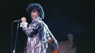 How the media report on the death of an icon