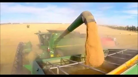 Harvest Glenvar 2015 - John Deere 9870