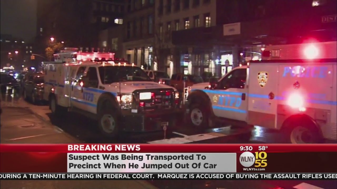 Suspect Escapes Police Custody - YouTube