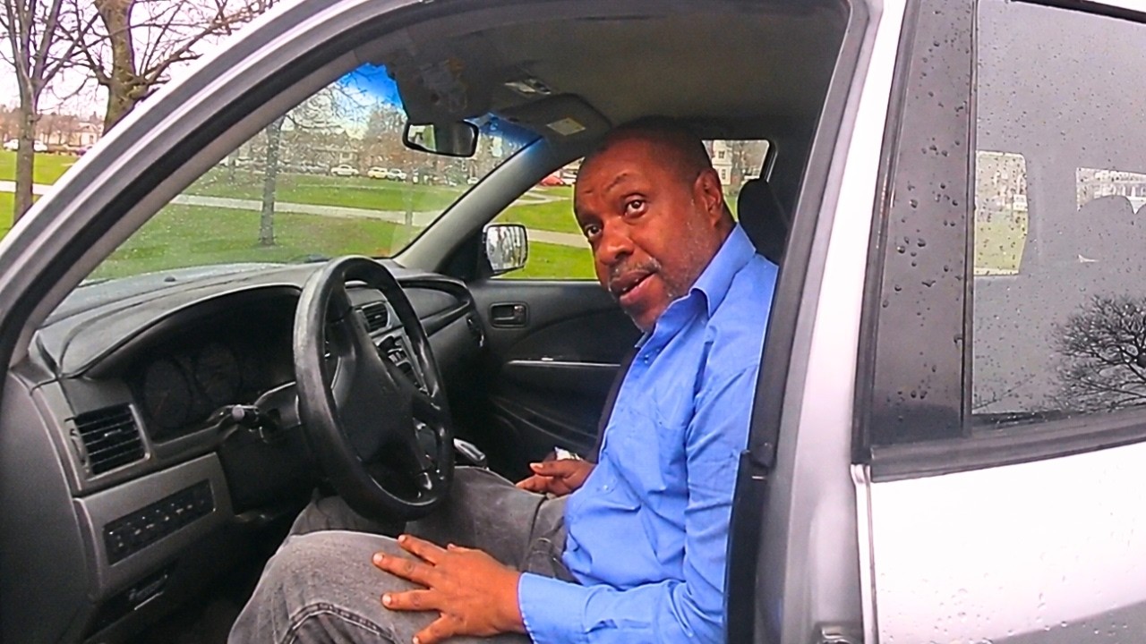 Road Raging Man Runs Over Young Girl 3 Times For Taking a Picture