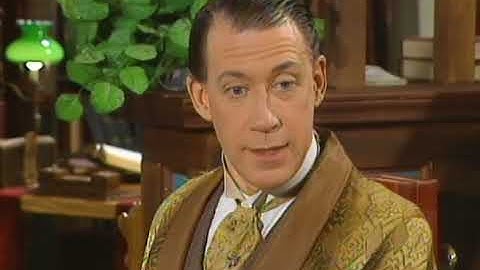 Holmes solution - The Thames Murders!