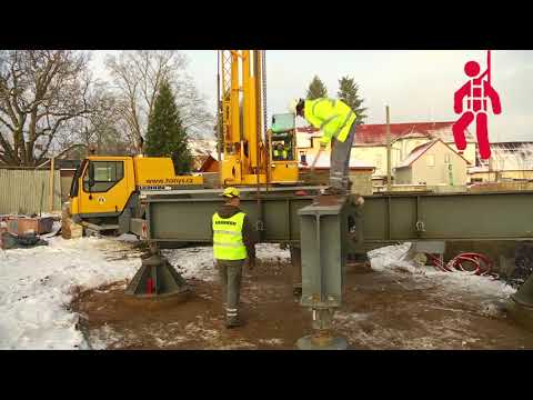 Video: Jak se staví jeřáby na staveništích?