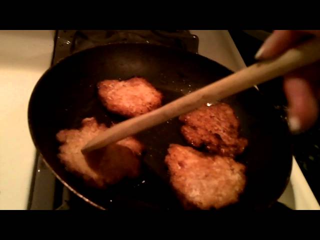 #76 Sounds: Potato Pancakes Sizzling in a Pan! ASMR Latkes