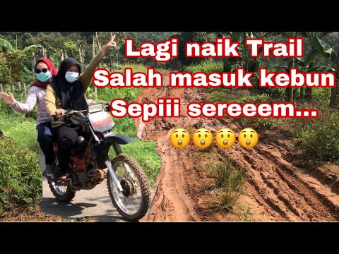 CEWEK JANGAN GENGSI NAIK  MOTOR  TRAIL  YouTube