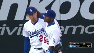 BAL@LAD: Thompson robs Machado with a great catch