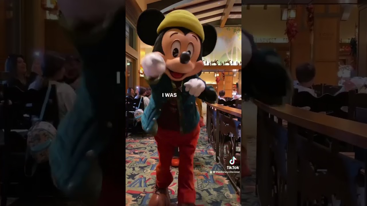 Mickey’s Autumn Adventure Breakfast at Story Tellers Cafe was fabulous!🍁✨🫶