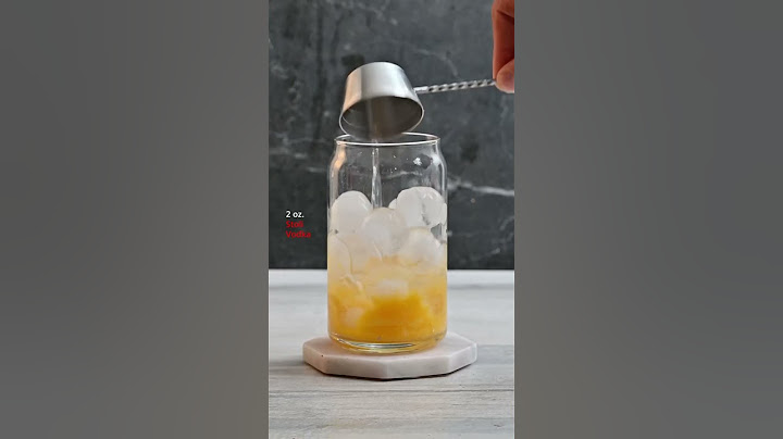 Mango Passion Fruit Cocktail 🍹 it’s very refreshing for the summer ☀️ #bar #cocktail #drink #mango