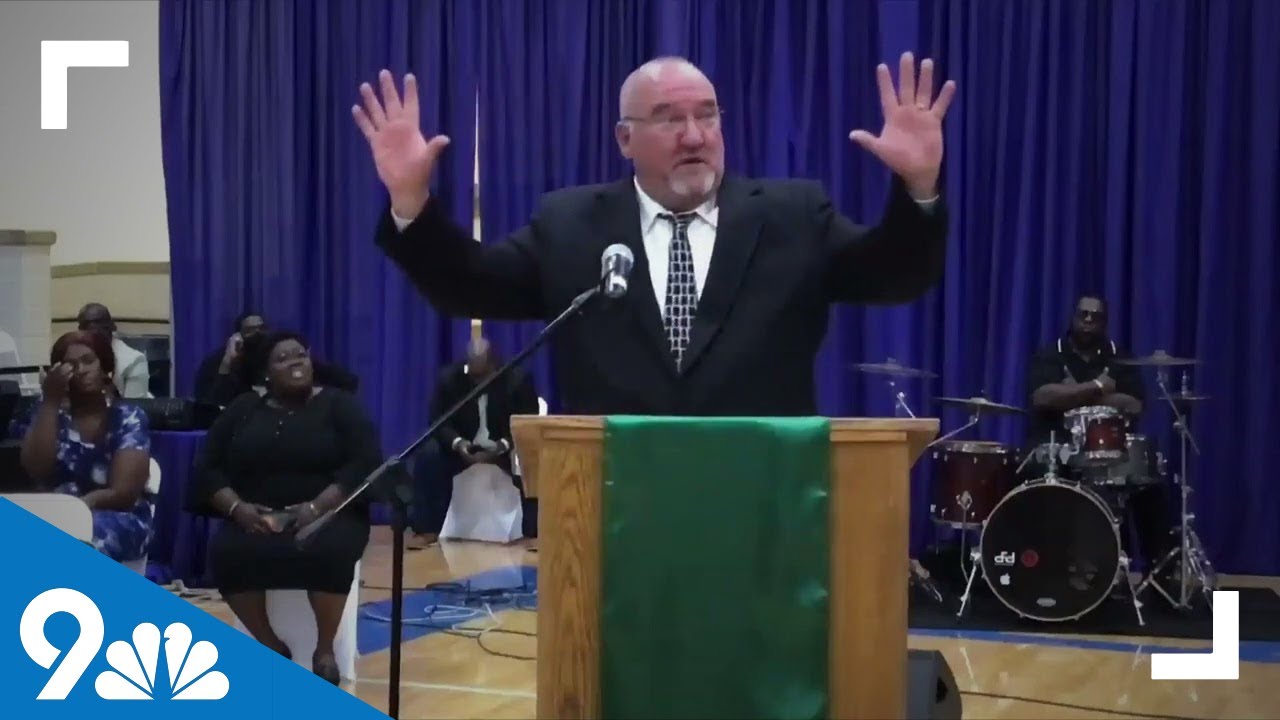 Demaryius Thomas' high school coach delivers remarks at funeral service