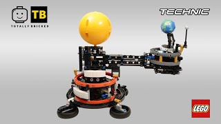 LEGO Planet Earth and Moon Orbit Speed Build - LEGO Technic 42179