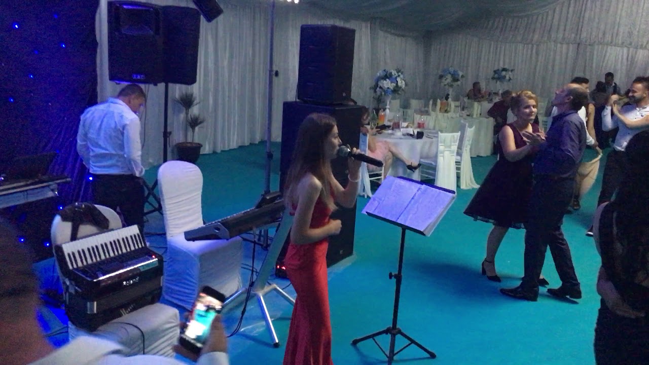 Formatie nunta Ploiesti , Bucuresti , dj evenimente , schela lumini, beam lights