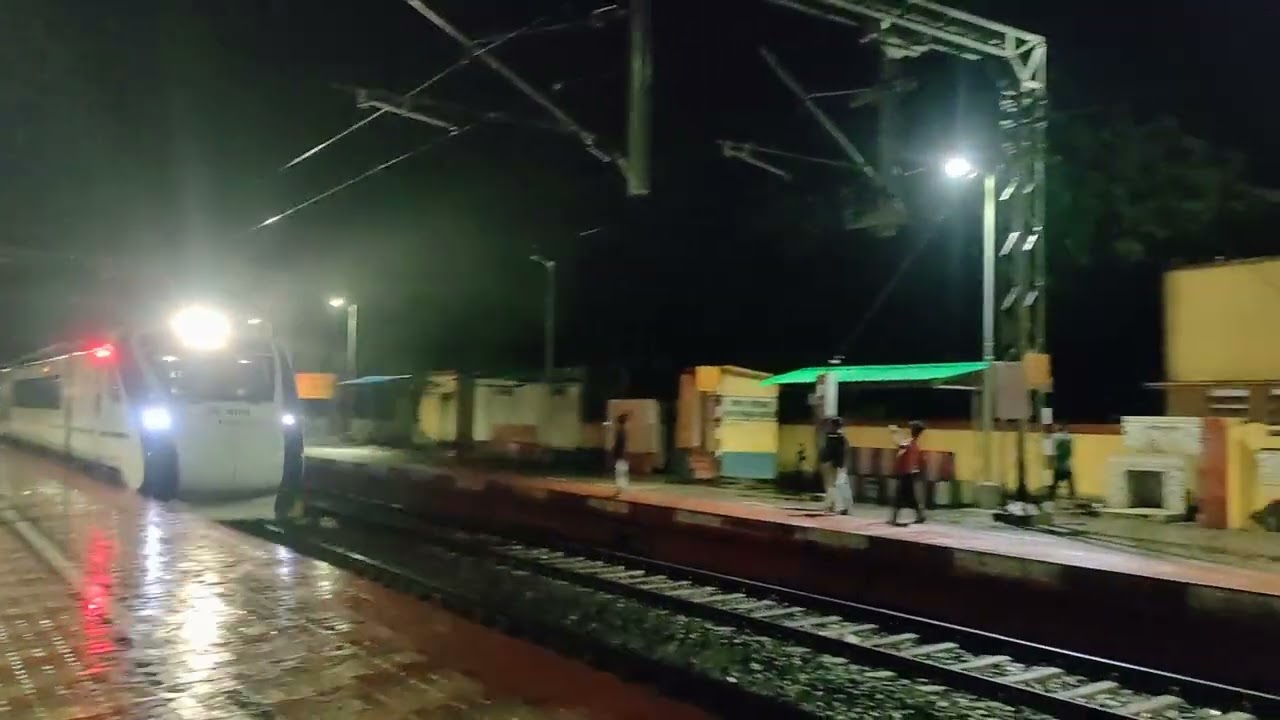 Vandhe Bharat Express view Bazarsau Railway station 