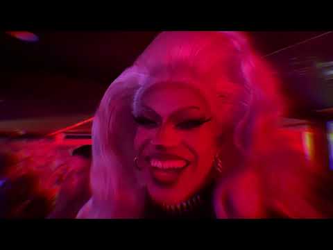 My crazy adventure in Caracas for a surprise birthday!