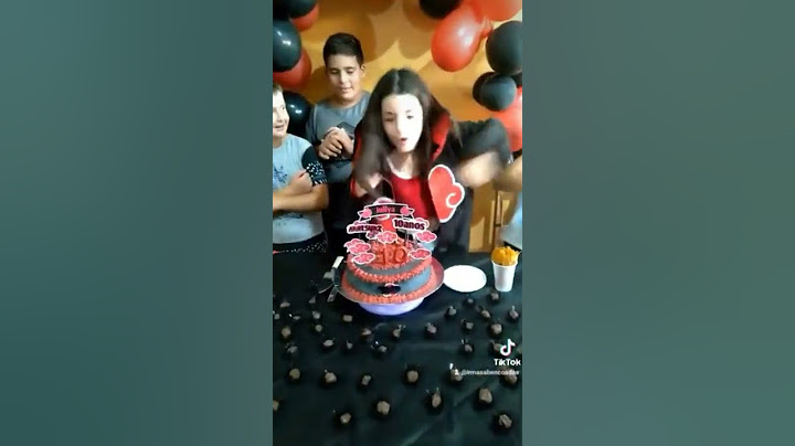 Quase que deu briga na hora de soprar a velinha kkk      #irmas #aniver #briga #001 #short