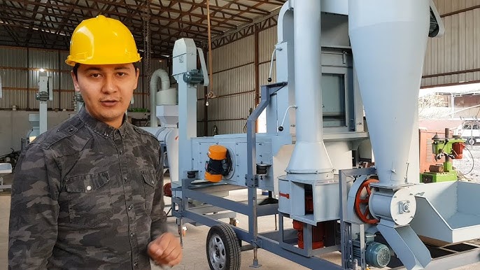 Harbiy yalangoch porno Men mushukimga bodringni yopishtirdim.