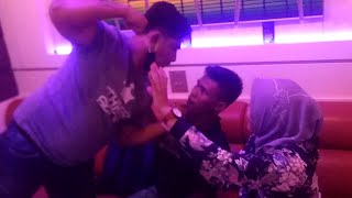 GREBEK PELAKOR DI TEMPAT KAROKE SAMPAI EMOSI PRANK indonesia