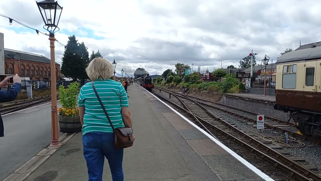 Hagley Hall arrival Part 1