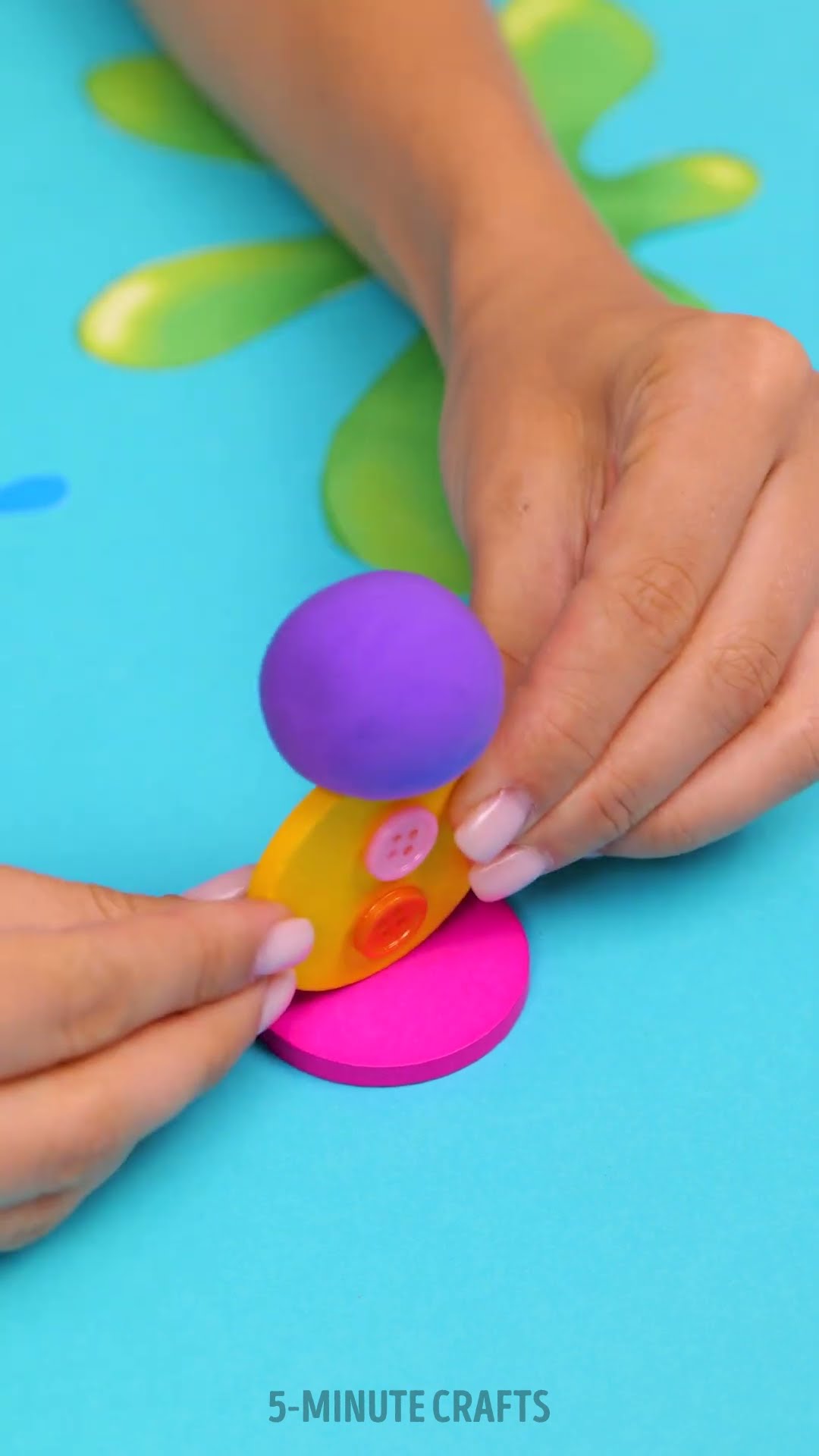 Amazing crafts made out of simple items! #shorts