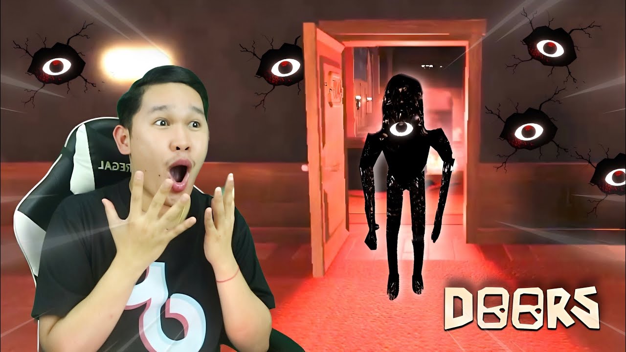PLAYING DOORS ON ROBLOX (SCARY) - YouTube