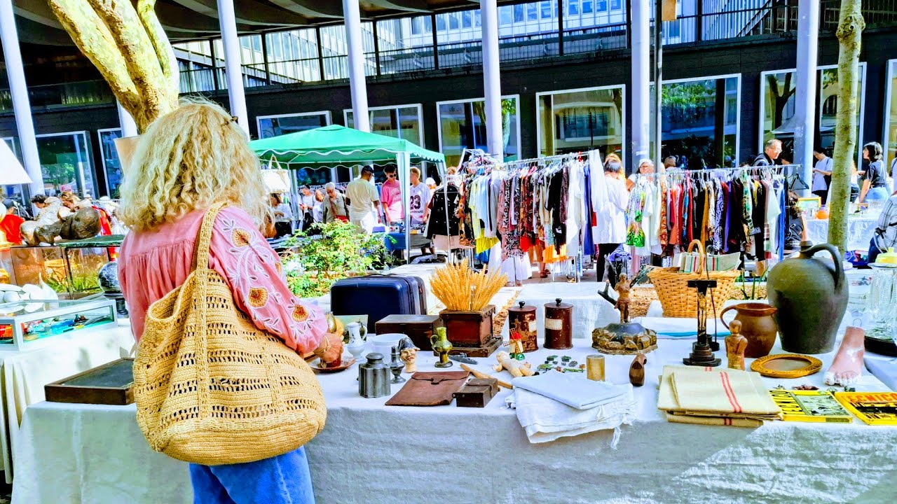Paris France🇨🇵FLEA MARKET in PARIS🔥BROCANTE🏺ANTIQUE old Things🪞STREET sale Walk🪑MARCHÉS🎉4KHDR Thrift