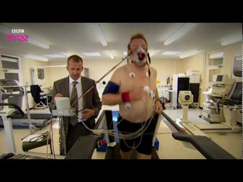 A Difficult Challenge - Eddie Izzard: Marathon Man - BBC Three - YouTube