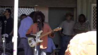 Peter Walarri singing gospel song, Ramingining, Arnhem Land