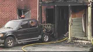 Crews investigate deadly fire at Atlanta apartment complex