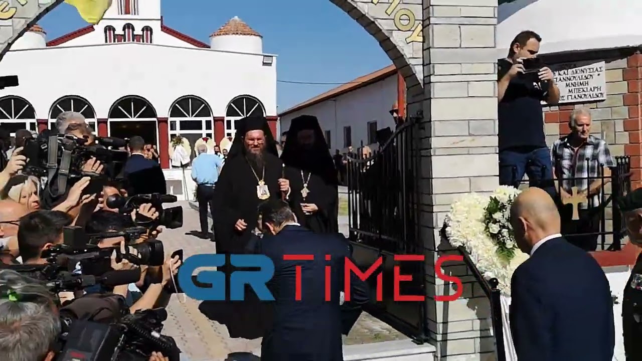 Στην κηδεία του Ανθυποσμηναγού Στεφανίδη ο πρωθυπουργός και η ηγεσία του στρατεύματος